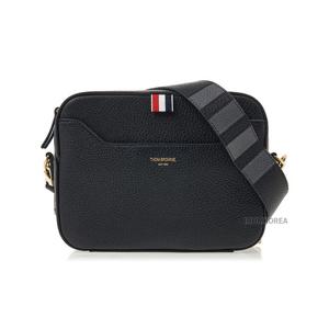 [톰브라운] FW25 남성 페블 그레인 크로스백 UAG188A L0090 001