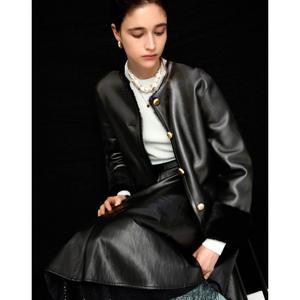 질스튜어트 뉴욕 여성 24FW PREMIUM 블랙 양모피 레더 숏 점퍼 JSJU4D520BK