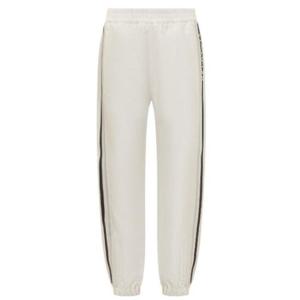 몽클레어 트레이닝 조거 팬츠 2A00001597DR 034