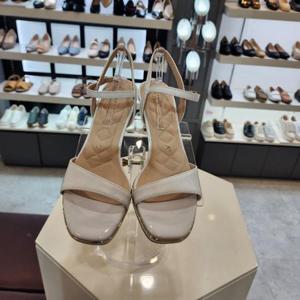 [엘칸토]엘칸토 HC10 여성쿠션가보시경량샌들7cm LCWW42U52610 (