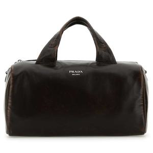 25 FW 프라다 로고 프린트 퓨어 나파 레더 블랙 더플백 2VC0462C75