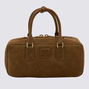 미우미우 로고 플라크 스웨이드 더블 핸들 토트 백 5BB148VOON