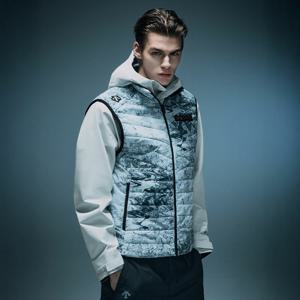 [데상트공식] 디펜더 스노우스톰 경량 패딩 베스트 SQ321SPV96