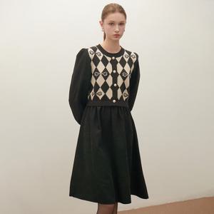 [SATIN] 아가일 니트 베스트 레이어드 원피스 O254T963