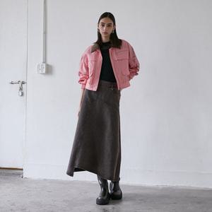 [에고이스트]사선 절개 롱 플레어 데님 스커트 ER3DS861