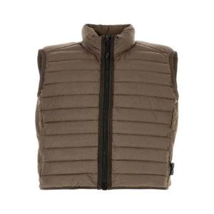 [프렌치샵/국내배송]스톤아일랜드 와펜 룸우븐 챔버스 다운 베스트 월넛 8115G0724 V0075