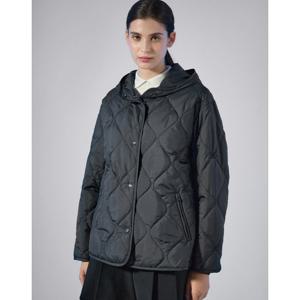 닥스 골프 여성 25FW PREMIUM 블랙 경량 자수 퀼티드 후드 중힙 점퍼 DNJU5D714BK