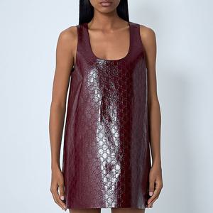 25 FW 구찌 엠보스드 레더 슬리브리스 스쿱넥 레더 미니 드레스 787761 XNA2X 6052