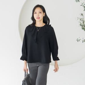 엄마옷 마담4060 클래씨마담 프릴넥라운드블라우스 중년여성 데일리 -ZBL2511003-