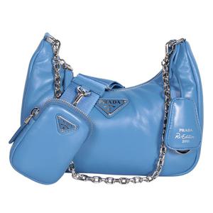 25 FW 프라다 블루 트라이앵글 로고 플라크 파우치 체인 숄더백 1BH2042DYI