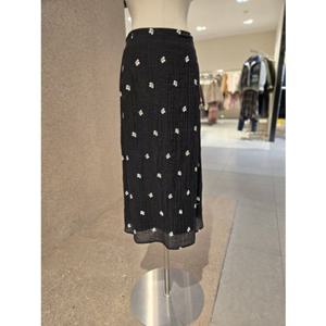 나이스클랍 H라인 자수 스커트 (N254PWS923)