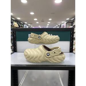 [크록스][크록스] 클래식 라인드 오버퍼프 210059-0LJ 모트 (295