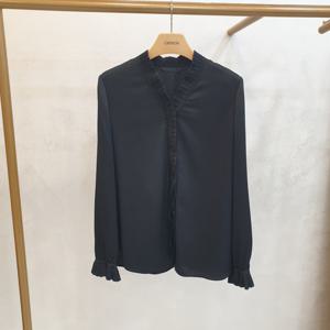 [크레송]플리츠  포인트  V넥  블라우스  MWCMBA51DG