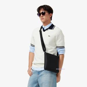 [라코스테]25FW NEW 맨즈클래식 플랫 크로스백 (측면 스트랩) KP NH5191H55N000