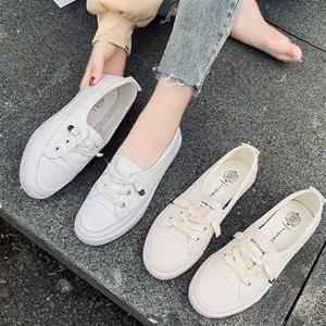 예쁜보세운동화 여자 캐주얼 화이트 스니커즈 깔끔한 신발 패션 코디