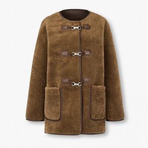 보브  (7155475003) 신세틱 퍼 토글 하프 자켓