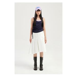 [럭키슈에뜨]테이프 포인트 슬림핏 민소매 티셔츠 LFTAA24195