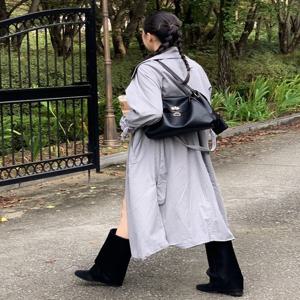 [질스튜어트] [26SS] [AUBE] 가죽 오브 장식 숄더백 JABA6E103BK