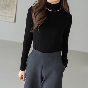 엄마옷 마담4060 모던베이직 울쫀쫀스판폴라티셔츠 데일리 여성 -ZTE2511033-