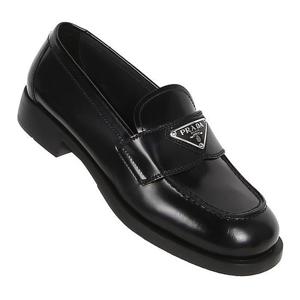 프라다 1D238 055 F0002 MF025 삼각로고 브러시드 레더 로퍼