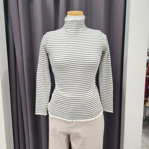 [포커스]반목단가라 티셔츠_FW5K3KT3252