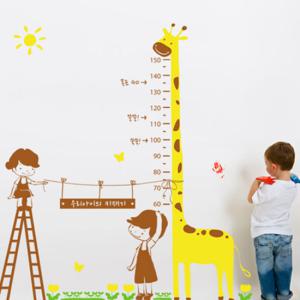 [꾸밈]IA168-기린과키재기스티커2/아이방꾸미기/그래픽스티커/어린이/어린이집/유치원/인테리어/아이방꾸미기/포인트스티커/데코/시트지