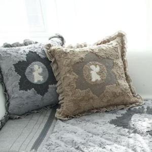 [아트박스 POOM/더 프리그] 소프트엔젤레이스 극세사 쿠션 50×5..