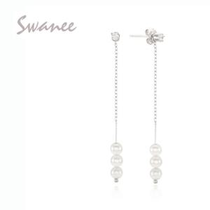 스와니 화이트 딜라이트 귀걸이(R426513E/SILVER)