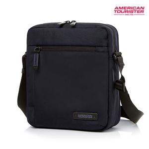 [아메리칸 투어리스터] VOLTA 크로스백 NAVY GC941002