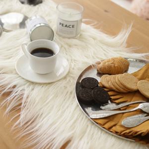 러블리 램 fur 테이블러너-아이보리(2인)