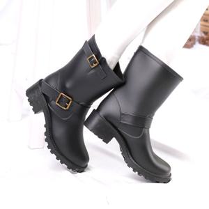 슈즈앤 벨트 포인트 미들 레인부츠 sn1015