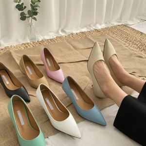 소가죽 스틸레토 페미닌 미들힐 펌프스 RJ-at5144