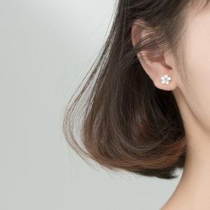 에르모사제이 E077 은귀걸이 / 실버 925 은볼 미니 벚 꽃 귀걸이