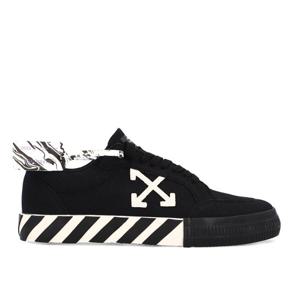 오프화이트 21SS 남성 컨버스 스니커즈 블랙 QOF12MSSN001BK
