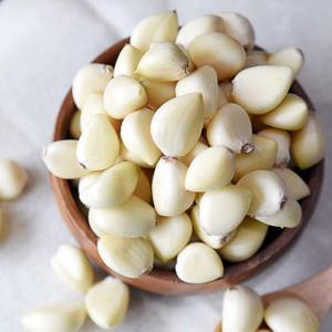 [산지직송] 황토밭 깐마늘 (대서)/중 1kg