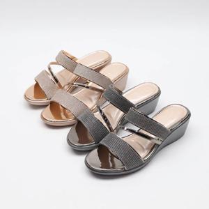 [퀸메리즈] 유니스 여성슬리퍼/통굽슬리퍼 QM210309