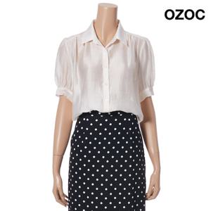 [오조크] 카라넥 셔링 샤틴 시스루 반팔 블라우스 (K75-81502)