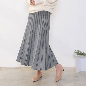 [유스타일팜]품절주의/와인색상 헤링본 자가드 플리츠 니트 스커트  SH905W