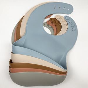 [엠케이] 심플 카푸치노 유아 실리콘 턱받이(원사이즈) 204472