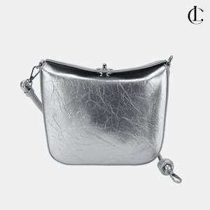 엘케이트 여성 반달 크로스백 미니백 실버가방 데이트룩 패션가방 LRE043