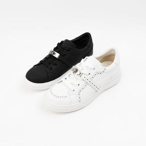 [신난다슈] 여성 스니커즈 운동화 3cm 여자 플랫 단화 소가죽 통굽 발편한 쿠션 AG259043