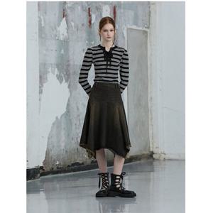 [에고이스트] ER3OTL06넥 라인 배색 레이스업 티셔츠