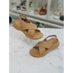 한슈 세이브존07 오픈토 슬링백4.5cm HS712405lc