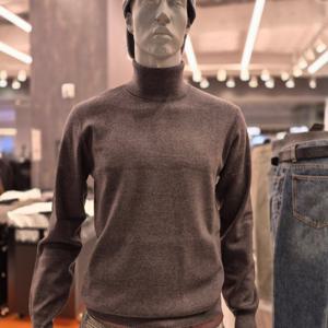 [버커루]유니 베이직 터틀넥 풀오버 티셔츠 BKRN24WKT030P-DG