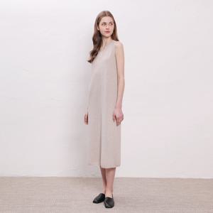 [UNIT]린넨 혼방 브이넥 롱 니트 원피스 [UFJKOP27DN]