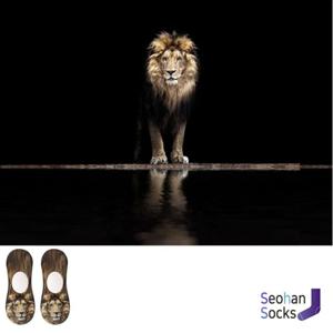 사자가 프린트된 특이한 양말
