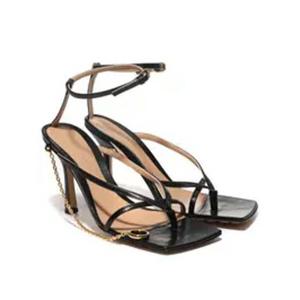 (명품) 보테가베네타 체인 스트레치 샌들 708893