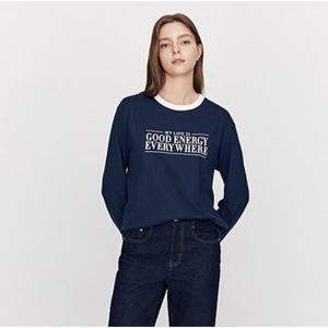 [지오다노]여자 간절기 루즈핏 그래픽 링거 긴팔 티셔츠 395914