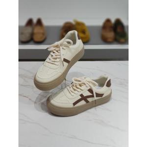 한슈 세이브존03 사이드 컬러 라인 스니커즈 단화 2.5cm AGHS568802spA