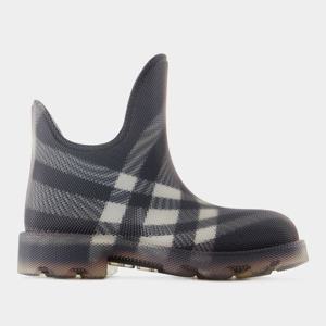 버버리 마시 로우 앵클 부츠 8083382 A1003